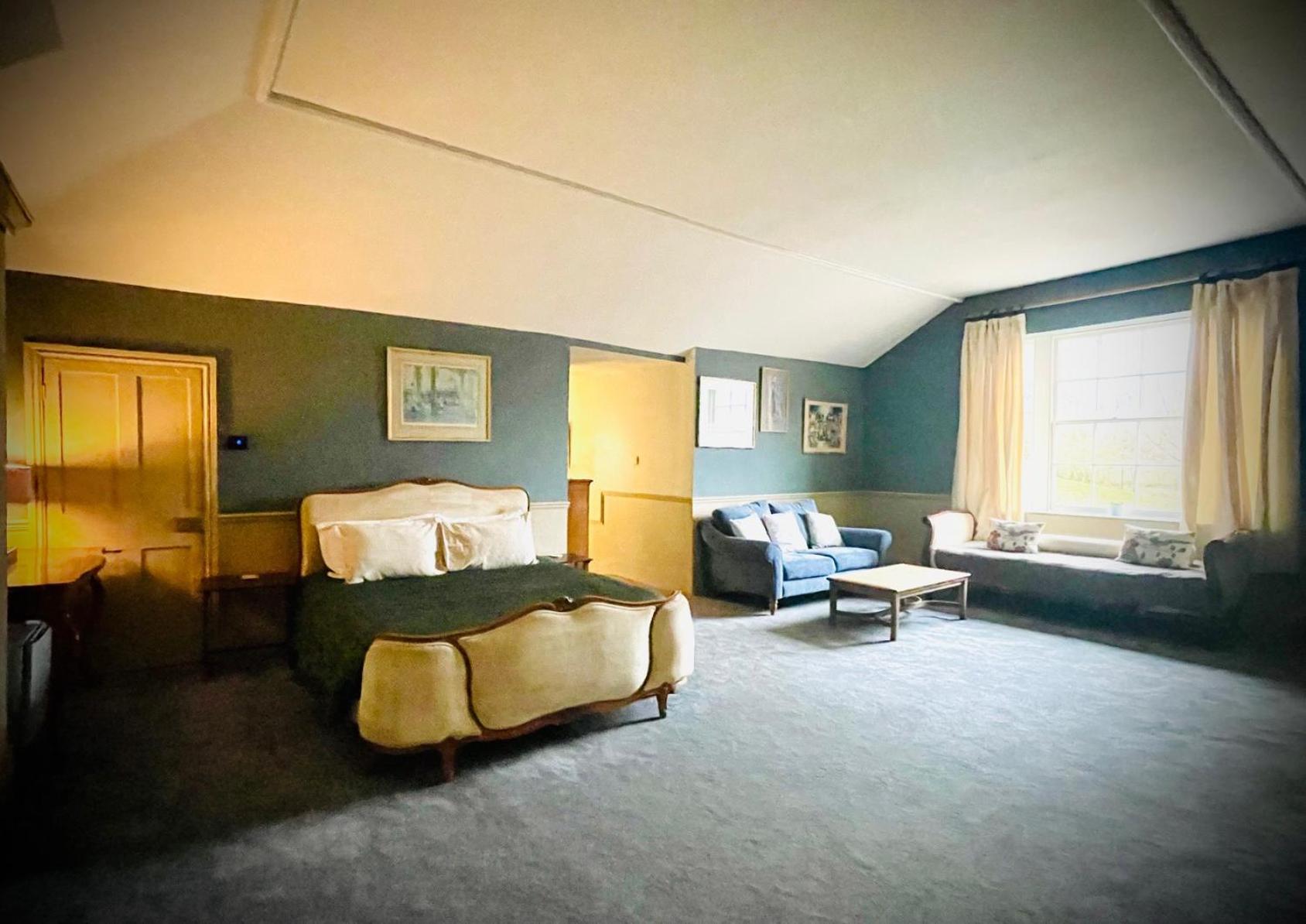ويلشبول Llanerchydol Hall Suites المظهر الخارجي الصورة